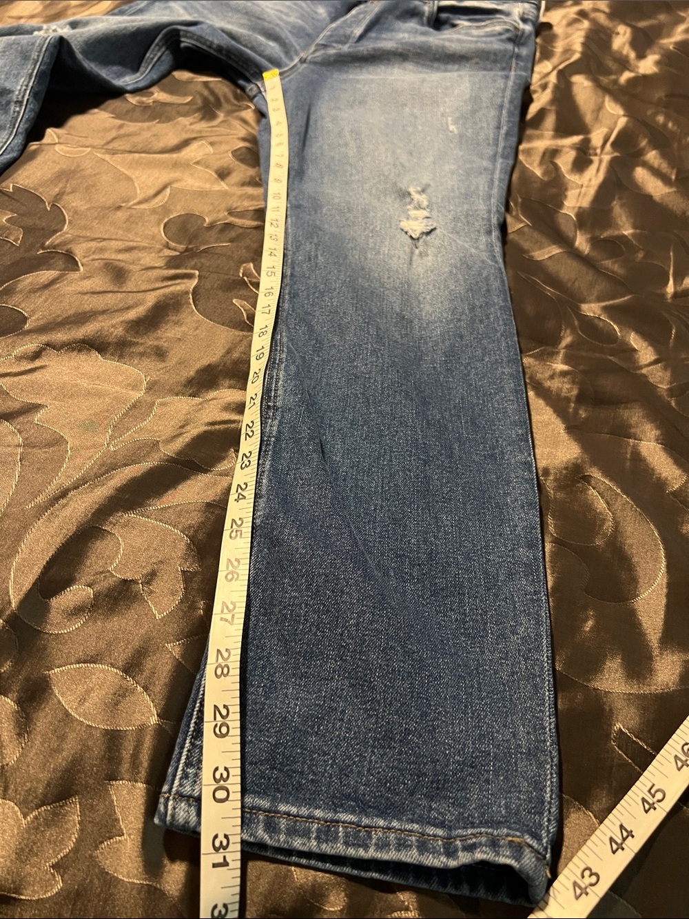 Kut from the Kloth Slouchy Boyfriend Med Blue Distressed Straight-Leg Jeans 12 - Picture 4 of 13